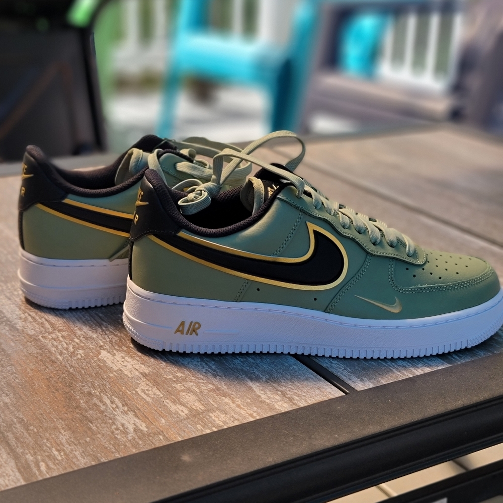 Nike Air force 1 Metallic Soosh pack